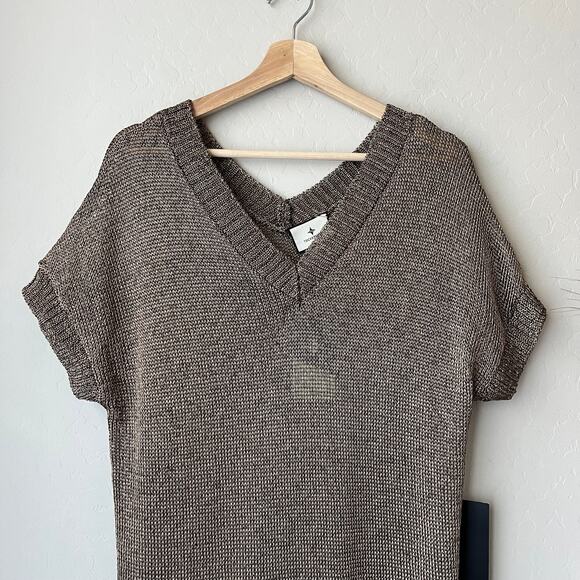 Tuckernuck Indie Metallic Bronze Knit Short Sleeve V-Neck Midi Dress Size M NWT - Picture 3 of 9